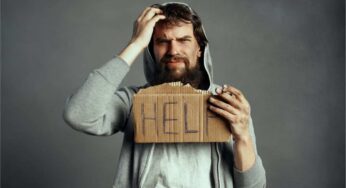 Quasi nessuno sa rispondere: qual è il passato remoto del verbo “soccombere”?